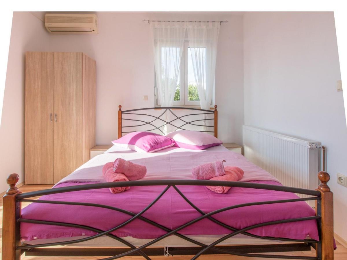 קריקווניצה Apartments Benny מראה חיצוני תמונה